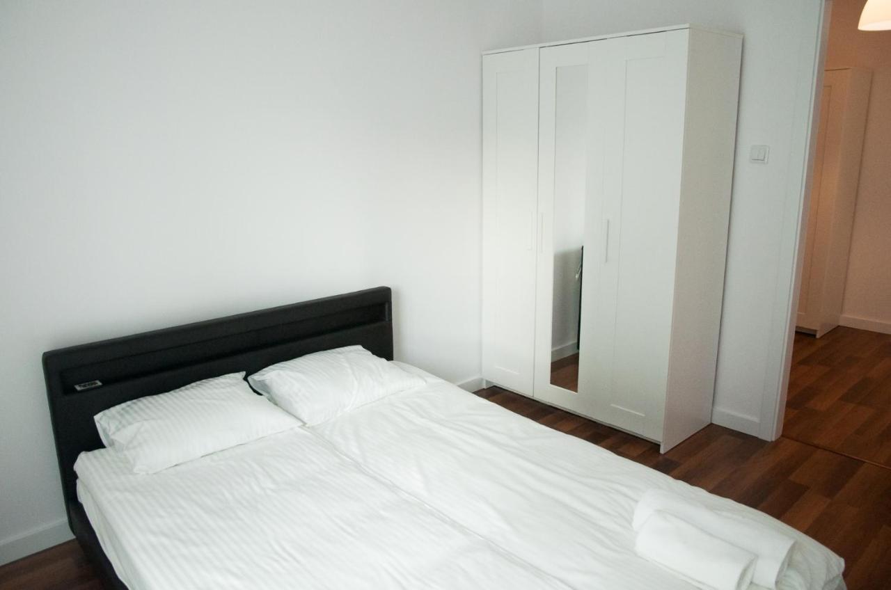 Apartament Rosso Лодзь Екстер'єр фото