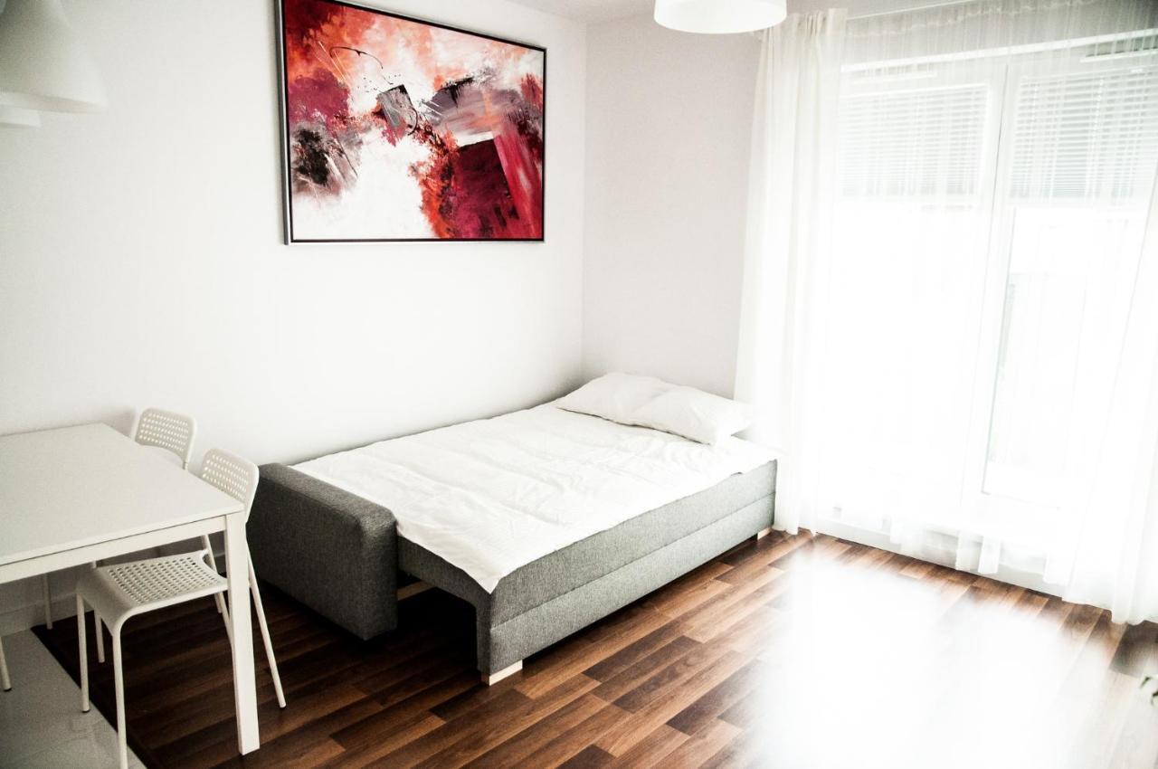 Apartament Rosso Лодзь Екстер'єр фото
